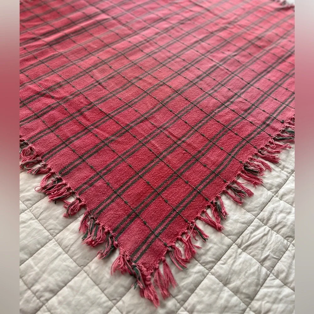 Vintage red green plaid cotton fringe throw blanket | Cabincore | 53 x 44